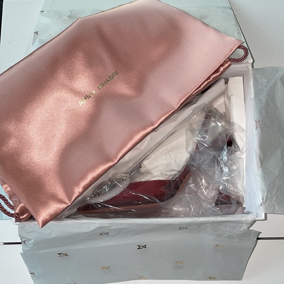 Amina Muaddi Begum BNIB size 36 - Picture 3 of 3